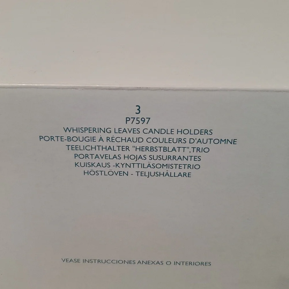 3 Leaf Candle Holders - Picture 3 of 3